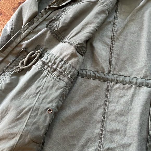 Old Navy Camo Utility Jacket - Picture 5 of 6